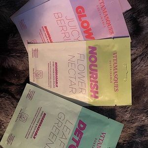 ⭐️ Vitamasques (4) masks total ⭐️